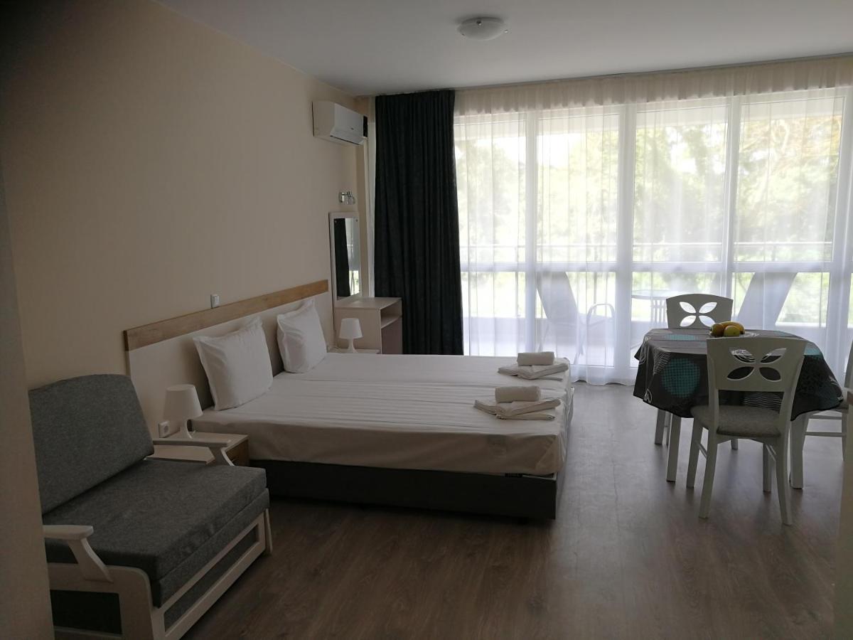 Donchevi Apartments Primorsko Buitenkant foto