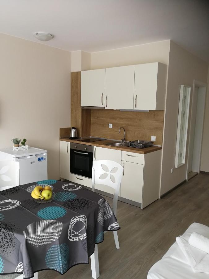 Donchevi Apartments Primorsko Buitenkant foto