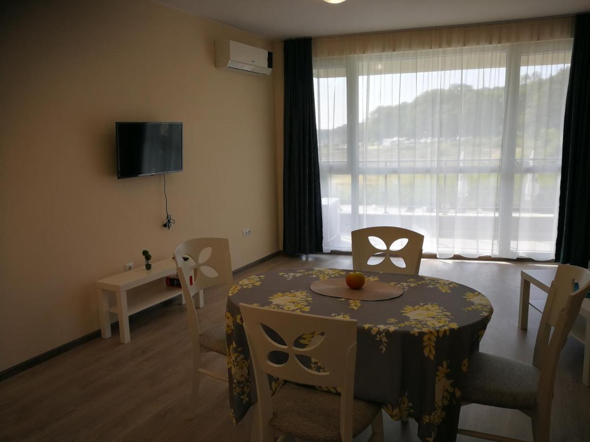 Donchevi Apartments Primorsko Buitenkant foto