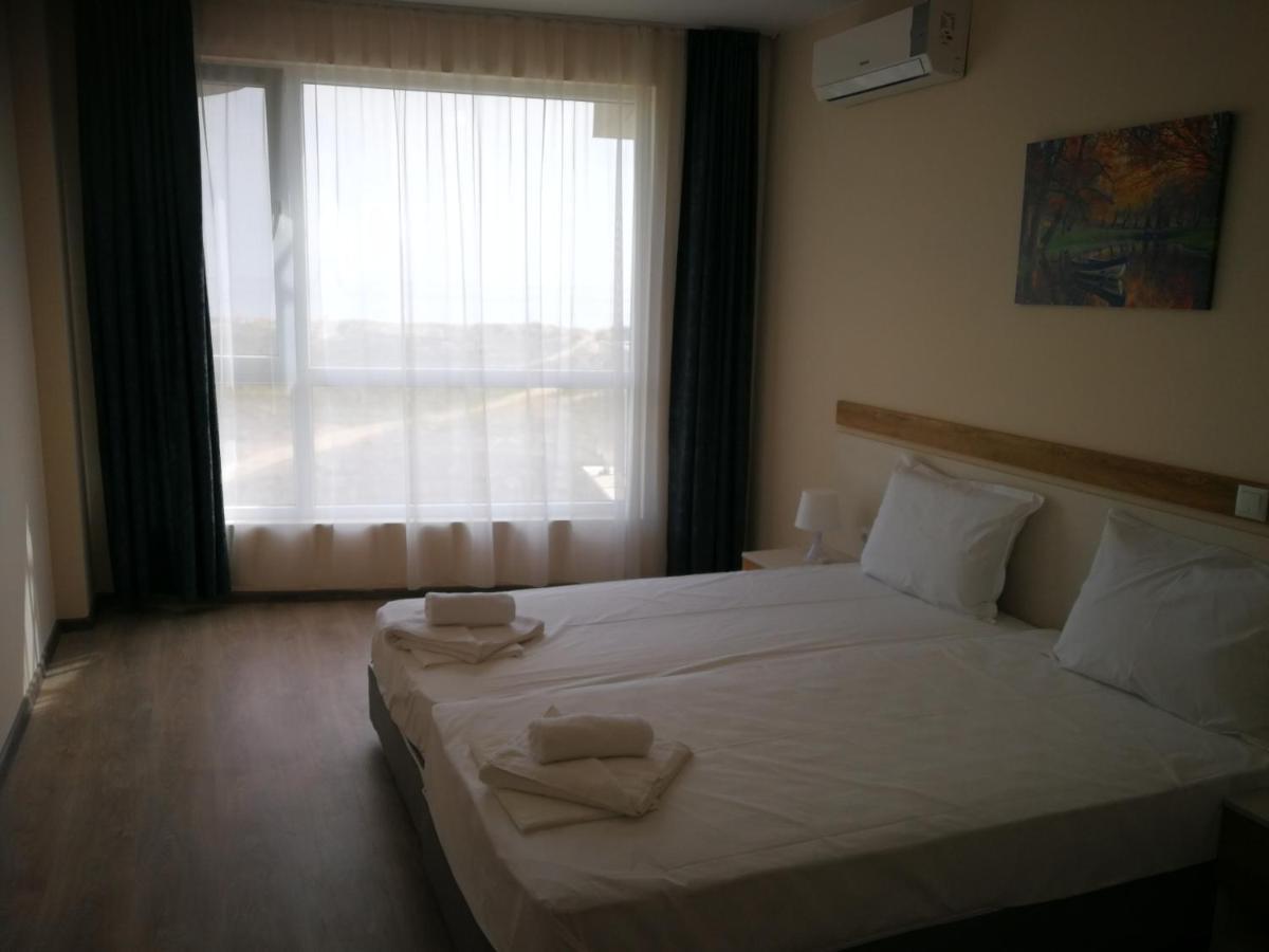 Donchevi Apartments Primorsko Buitenkant foto