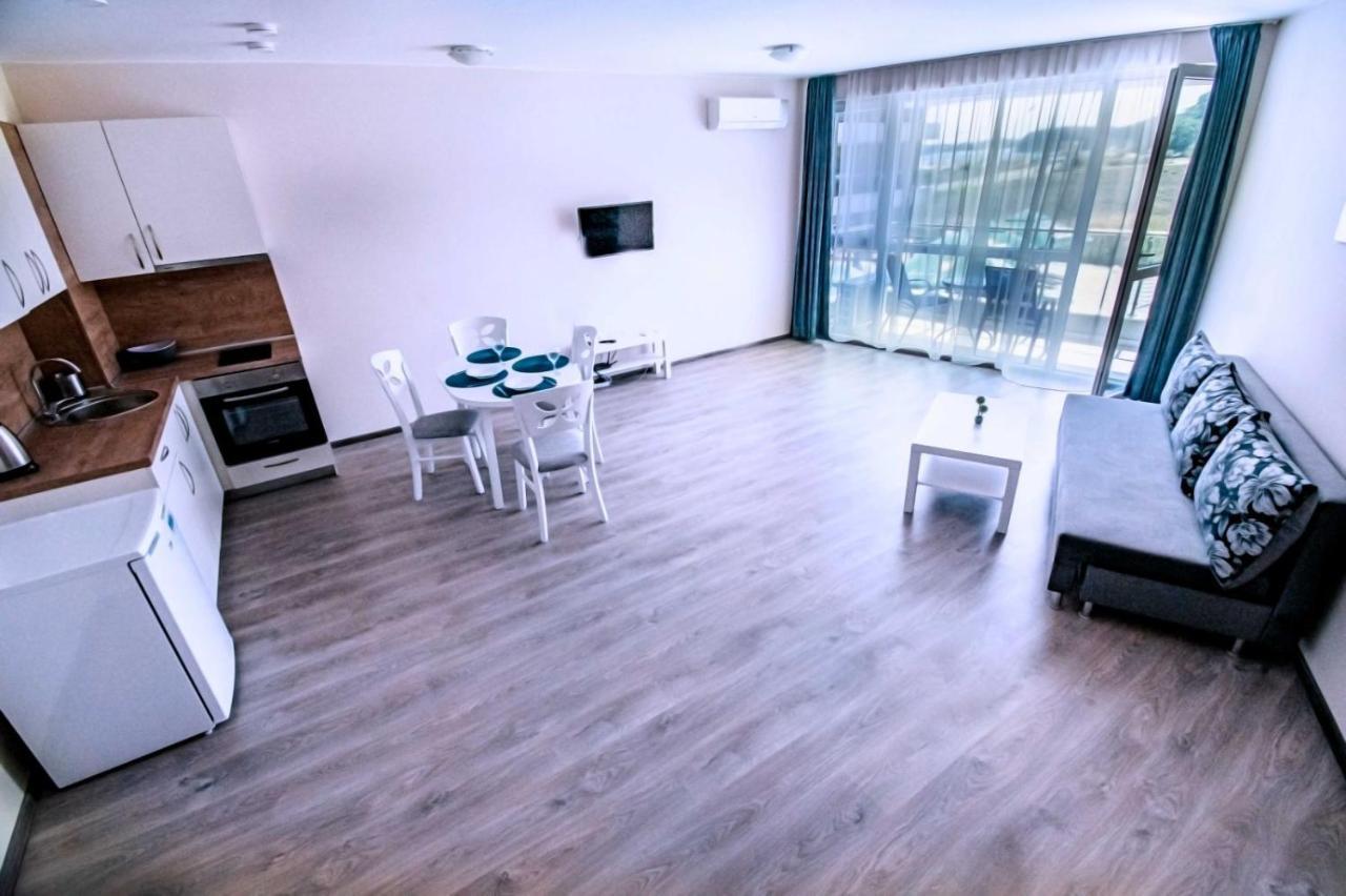 Donchevi Apartments Primorsko Buitenkant foto